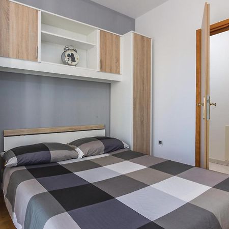 Cozy Apartment In Porec With Wifi Ngoại thất bức ảnh