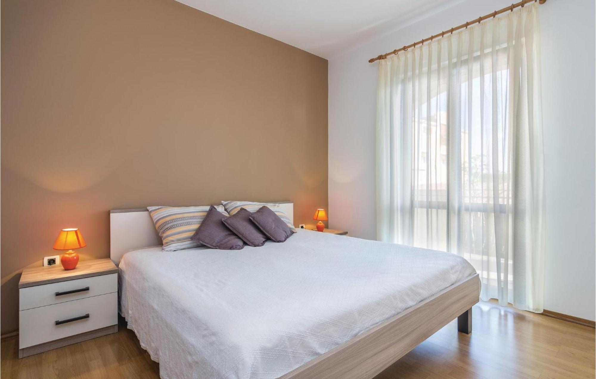 Cozy Apartment In Porec With Wifi Ngoại thất bức ảnh